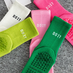 DO IT Pilates Crew Socks